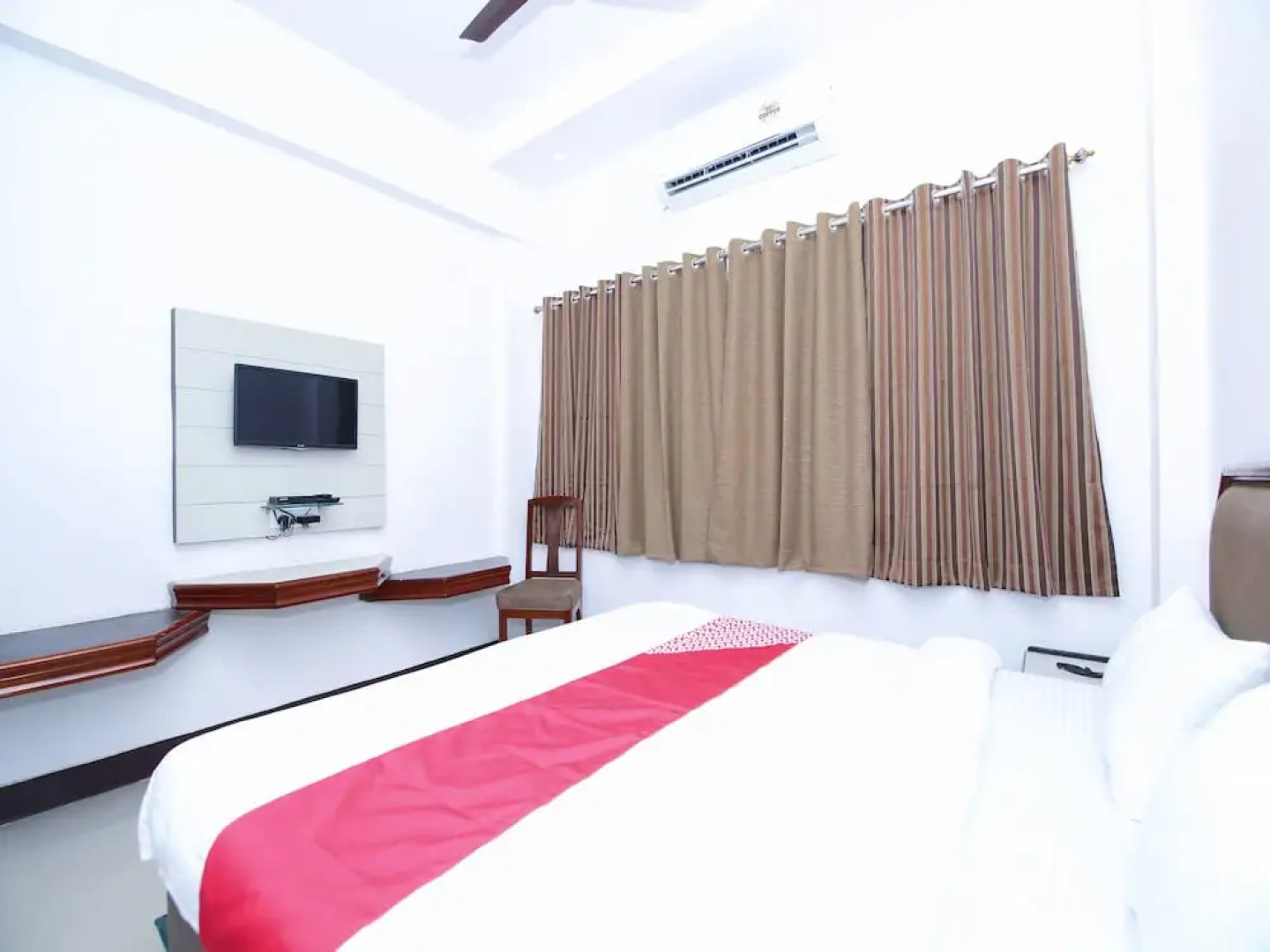 OYO 9747 Hotel Utsav