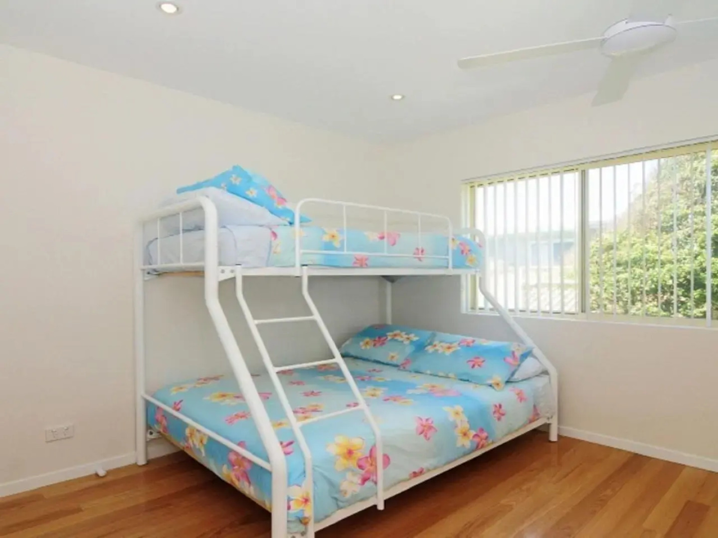 Pacific Views - direct access onto Culburra Beach