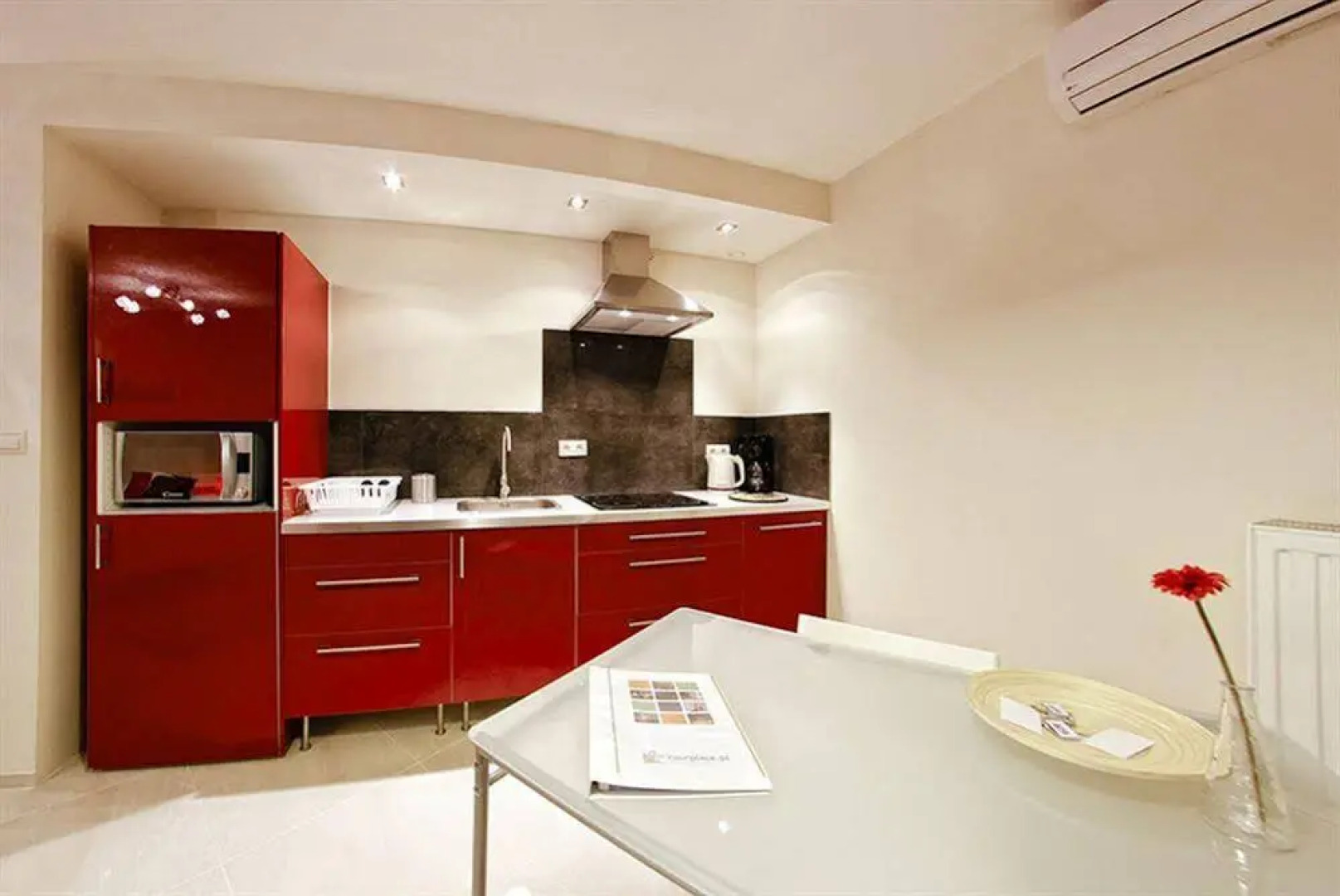 Yourplace Lemon Apartments