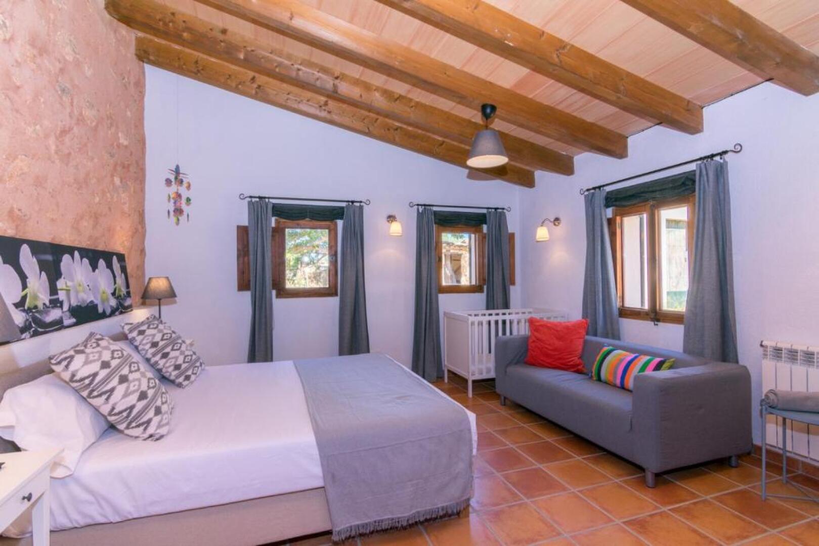 Preciosa casa con piscina a 1 Km de Santa Maria del cami