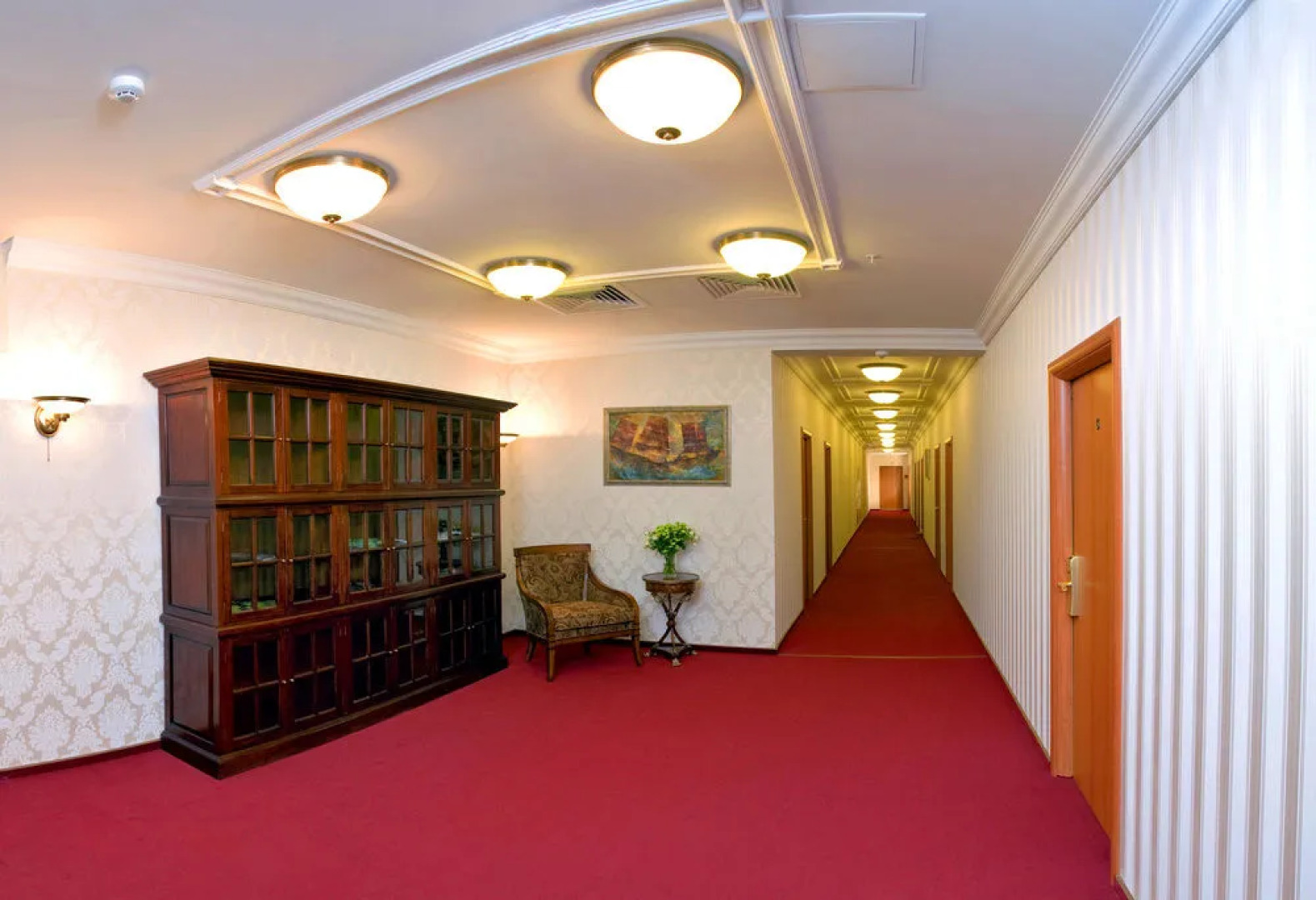 Гостиный Дом