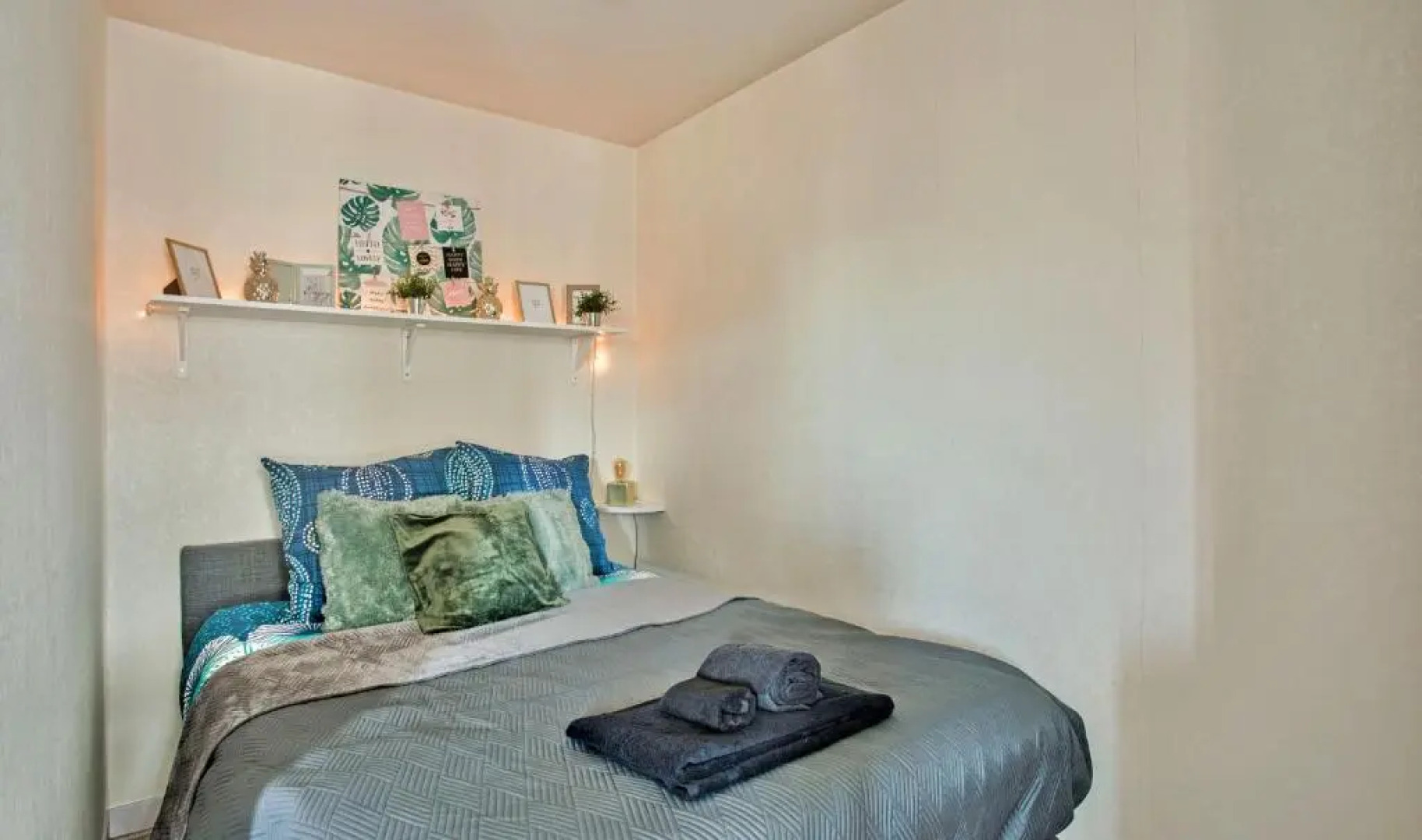 ****Aéroport CDG/Parc Asterix/Parc des expos/Paris****