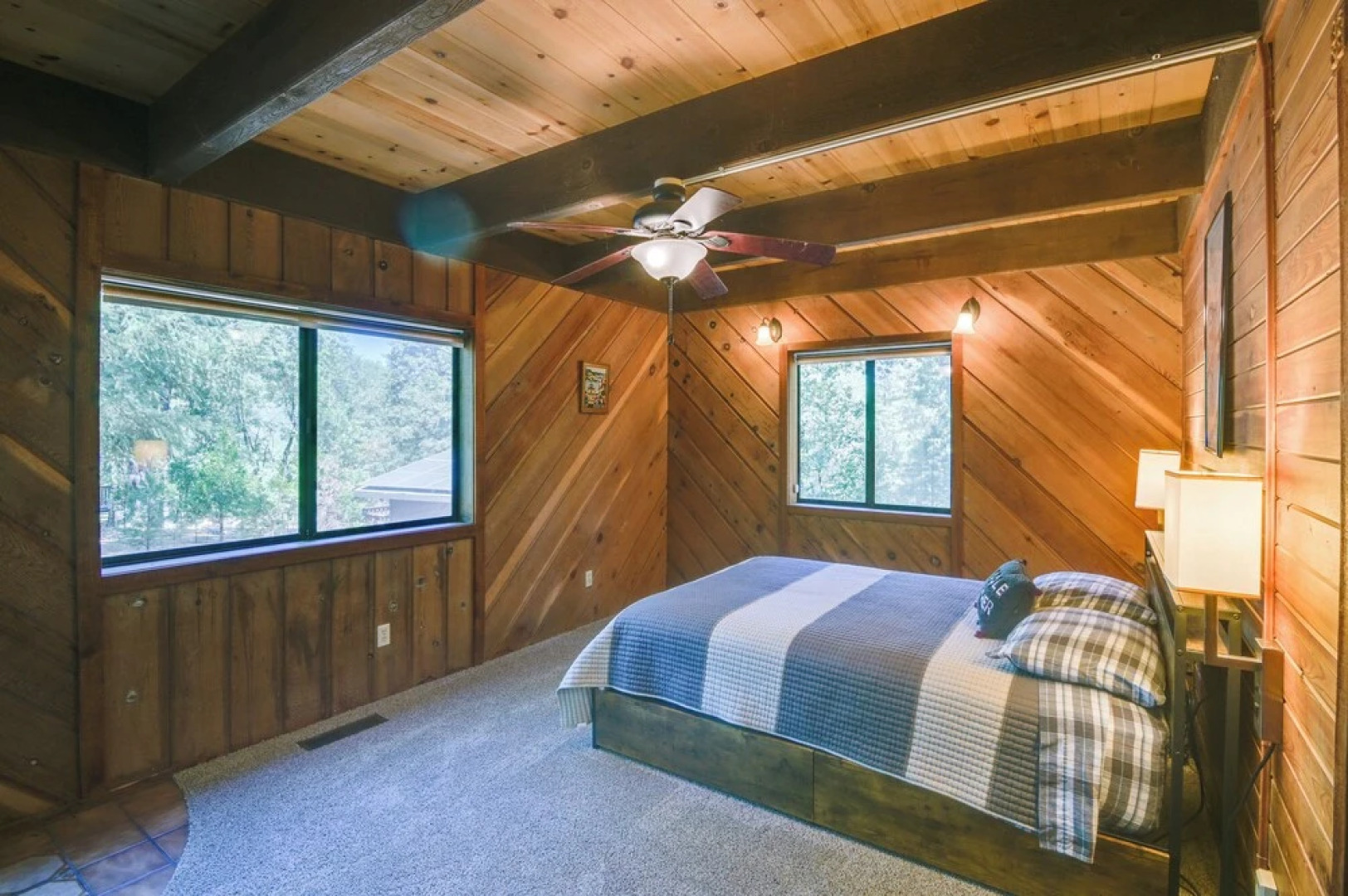Welcoming Cole Ridge Chalet in Kelseyville!
