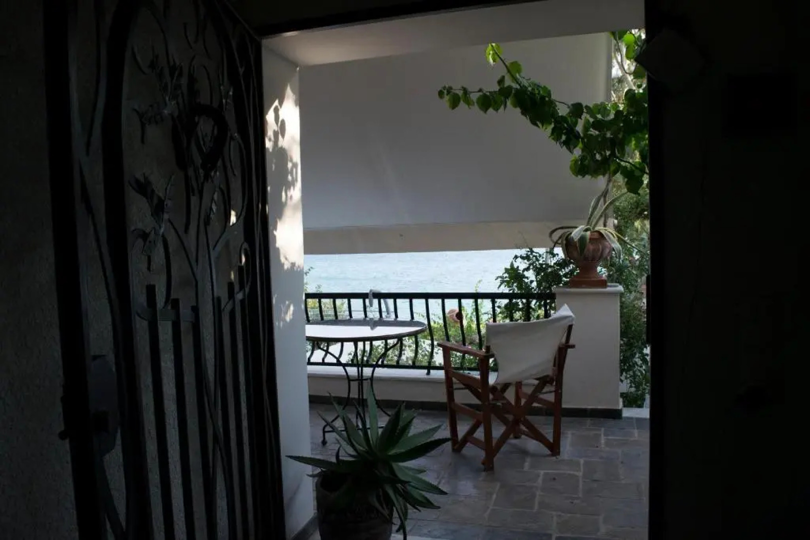 Roditses Beach sea front Apartments