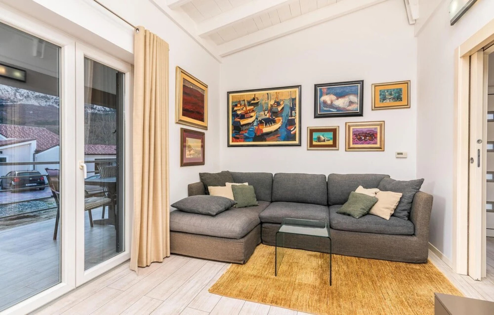 Awesome Home in Jurandvor With 3 Bedrooms, Wifi and Outdoor Swimming Pool