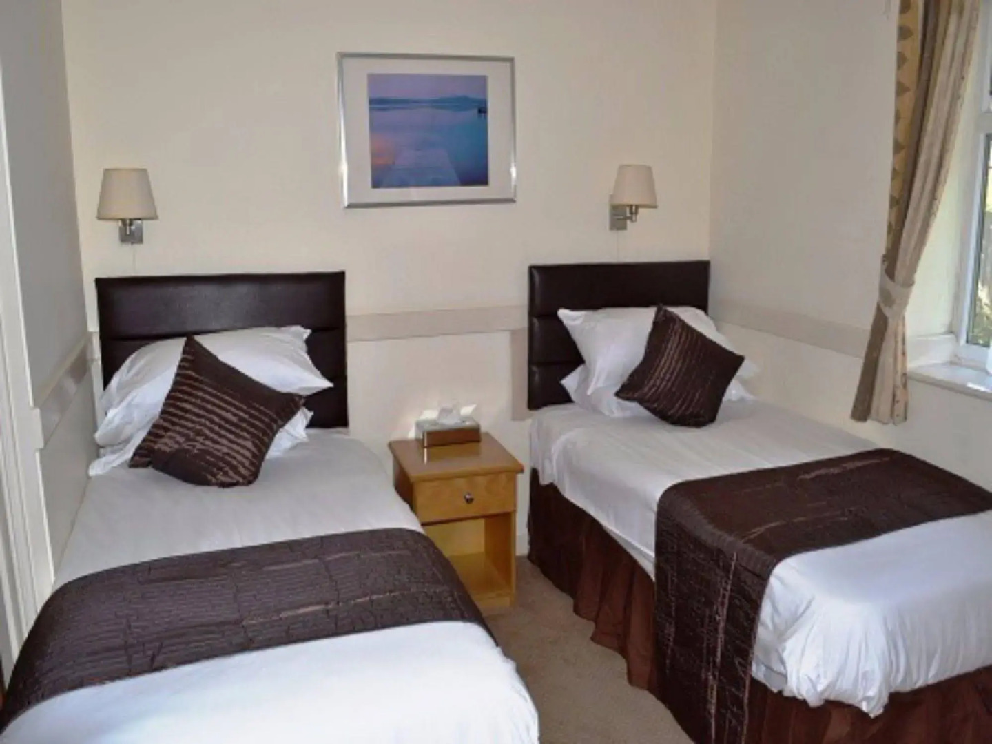 The Rowbarge Hotel and Restaurant