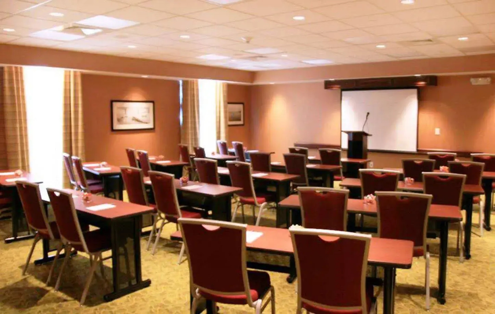 Hampton Inn & Suites Poughkeepsie