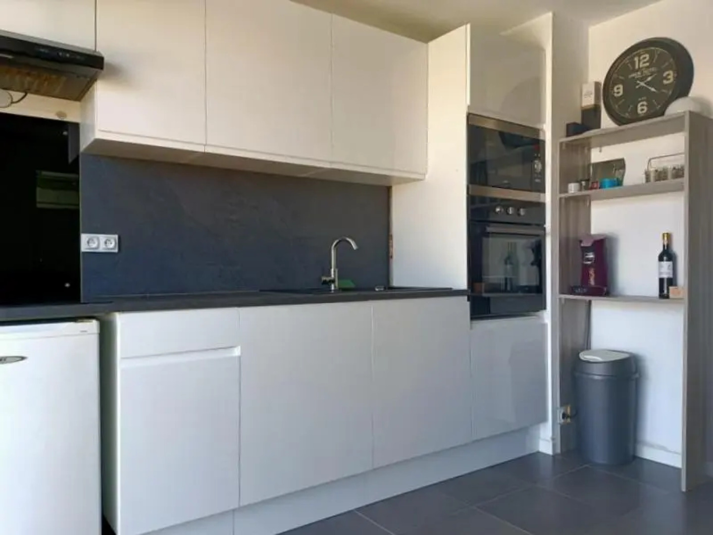 Appartement T2 jardin et parking, Résidence avec piscine Saint pierre La Mer 4RH106