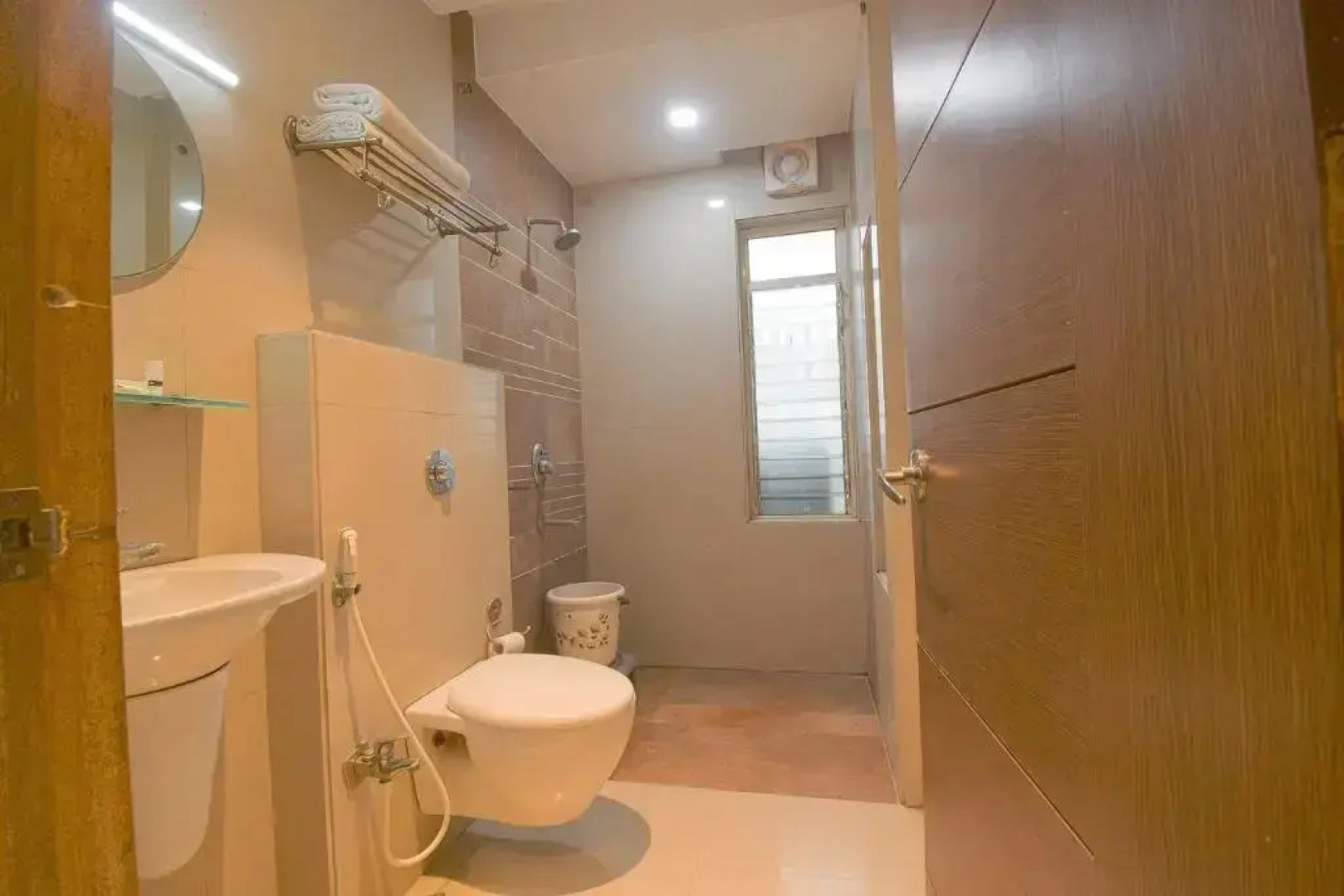 Hotel Season 4 Executive