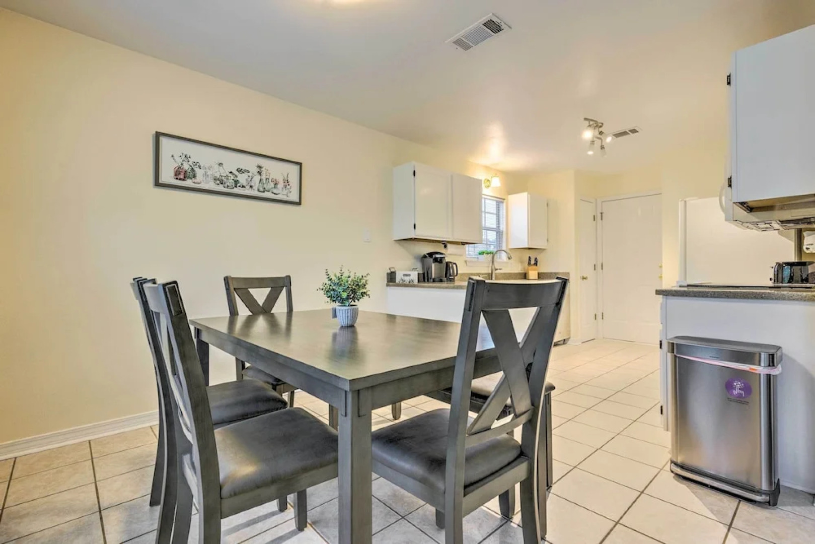 Single-story Home w/ Patio, 5 Mi to Beach!