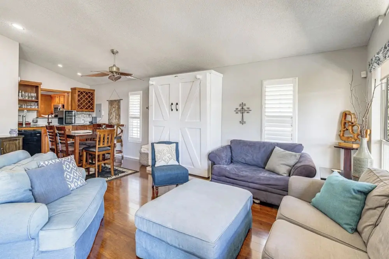 Lakefront Granbury Home w/ Dock, Decks & Hot Tub!