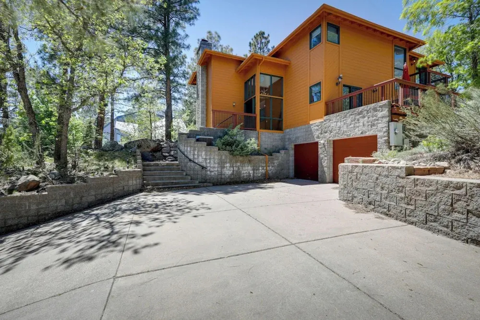 Spacious Flagstaff Home w/ Hot Tub & Fire Pit!