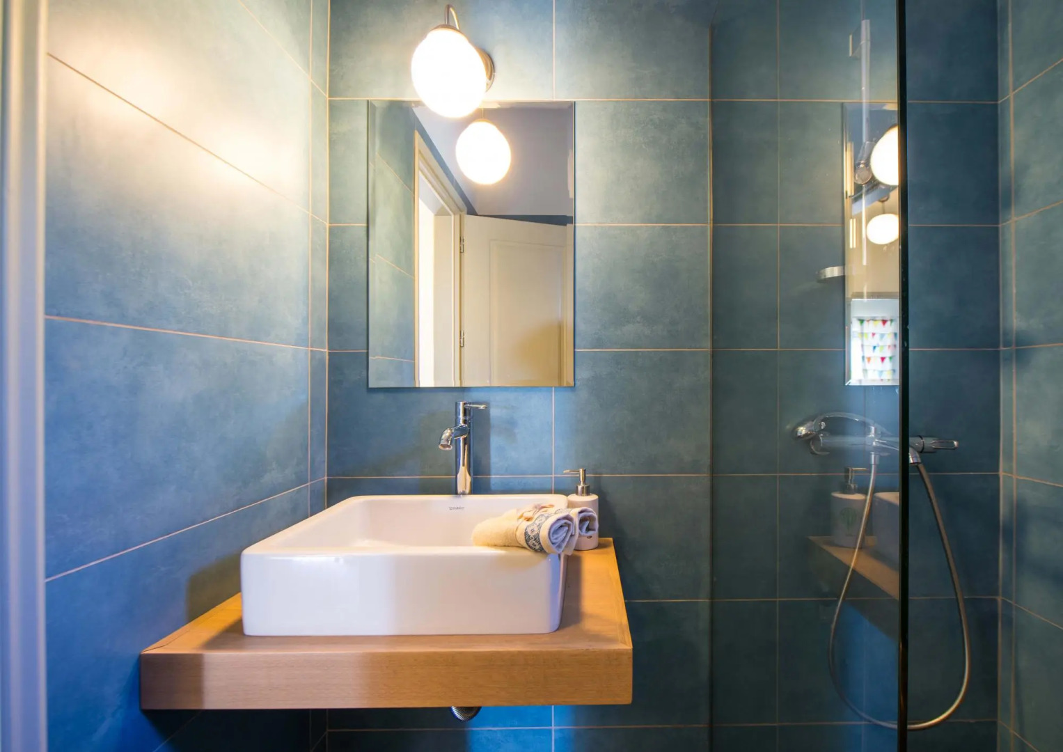 VILLA SERENIS | mountain & sea @ 1,5hr from Athens