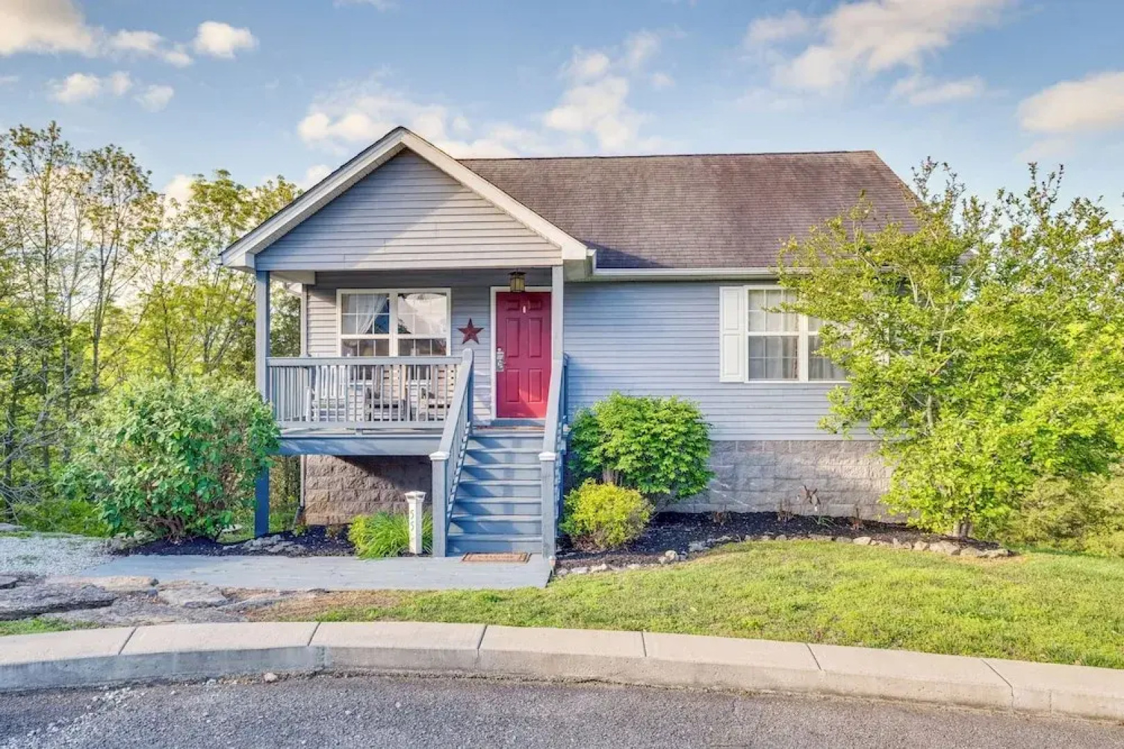 Taylorsville Cottage w/ Hot Tub & Lake Access!