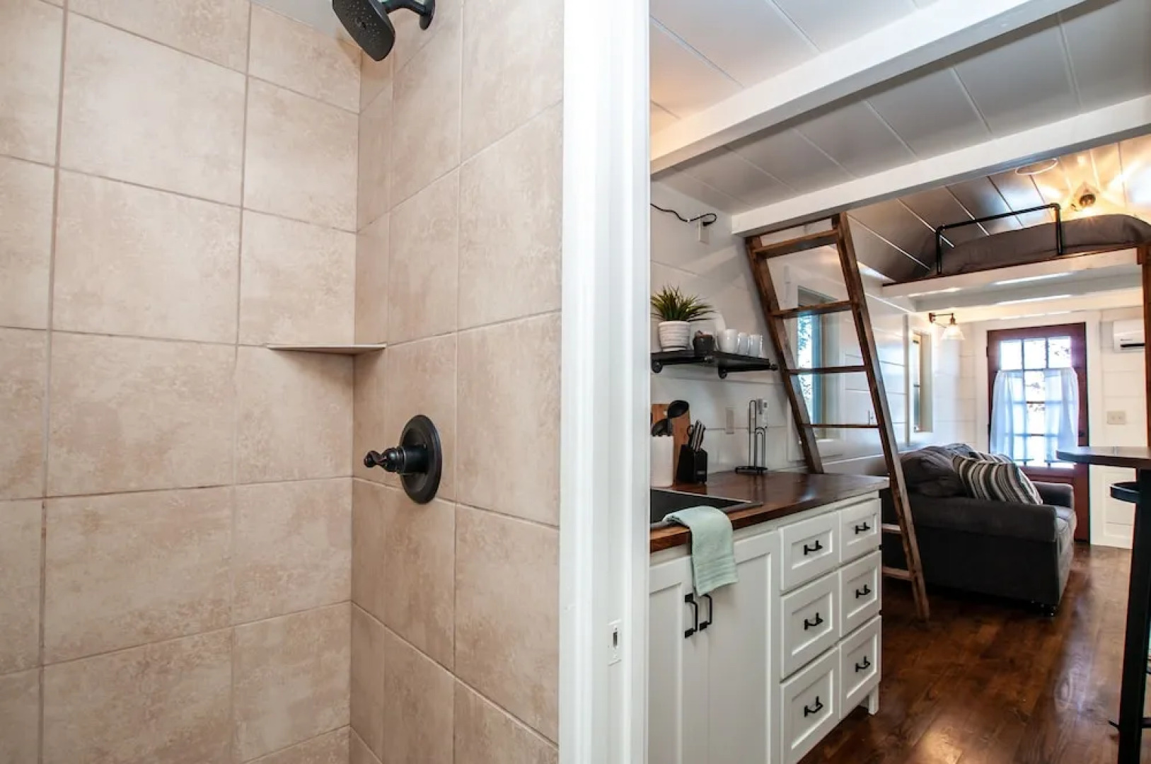 Windsor At River Rocks Landing Studio Bedroom Bungalow