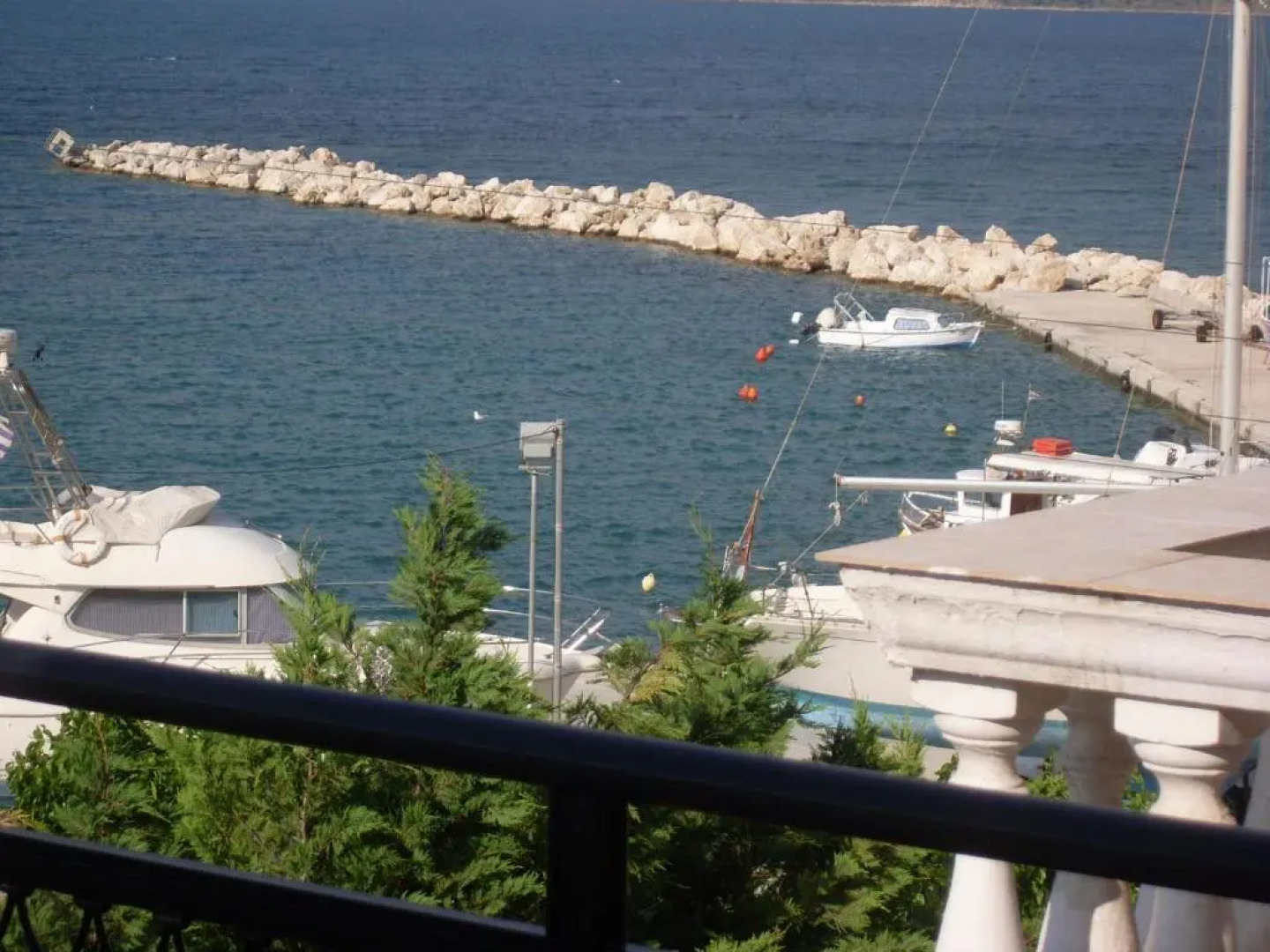 Mariangela Apartments