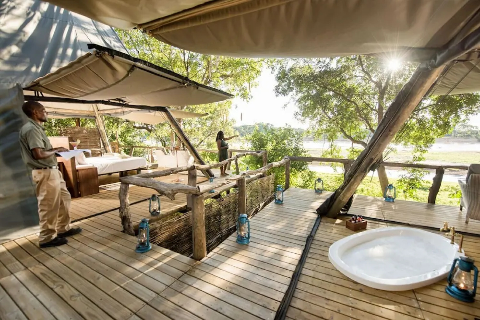 Shawa Luangwa Camp