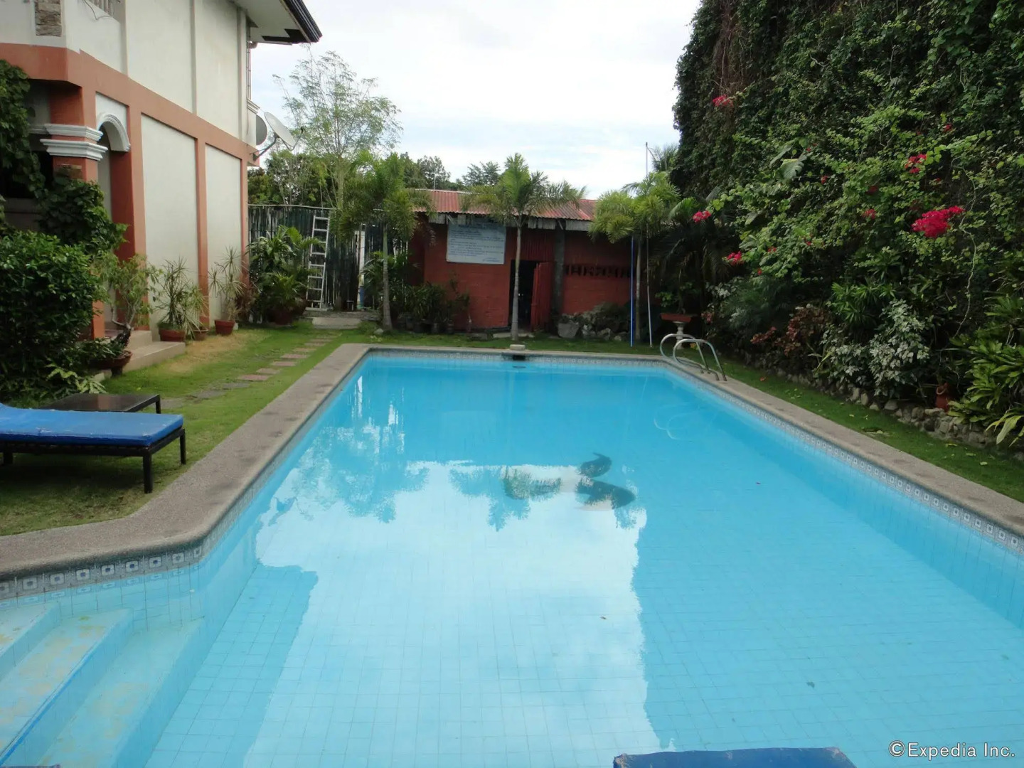 Marquis Hotel and Restaurant