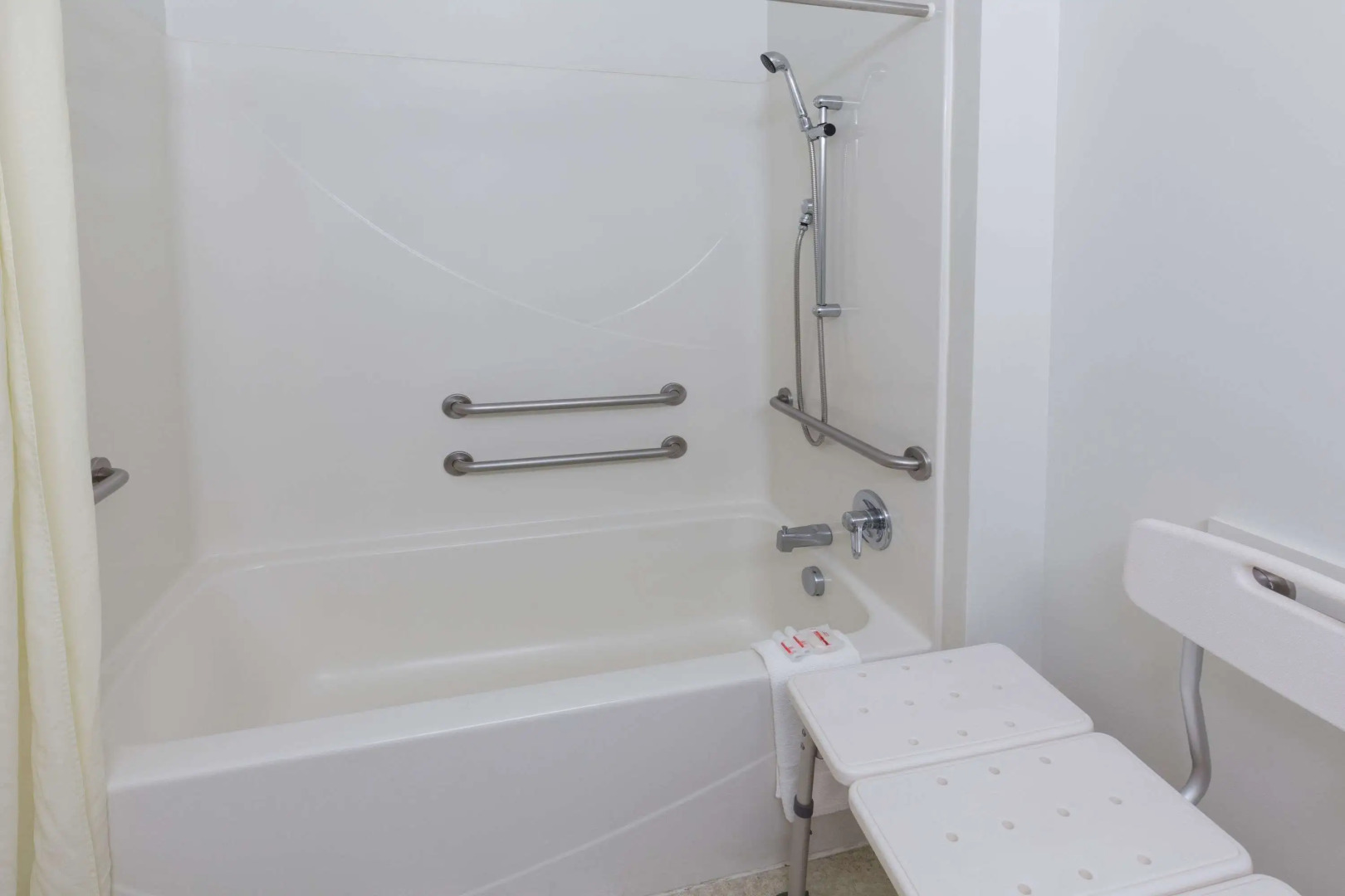 Super 8 by Wyndham Central Pt Medford