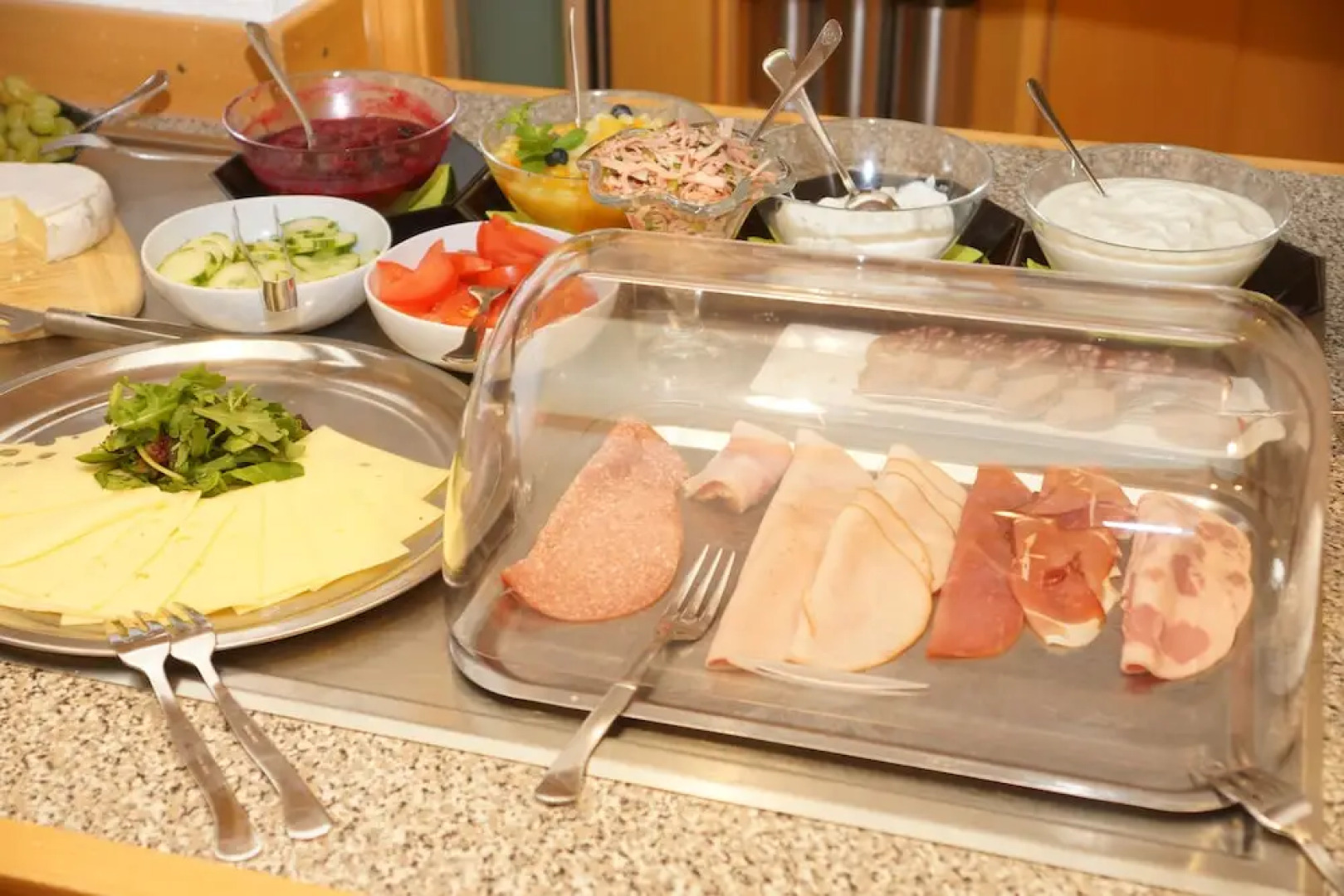 Warias Hotel & Restaurant