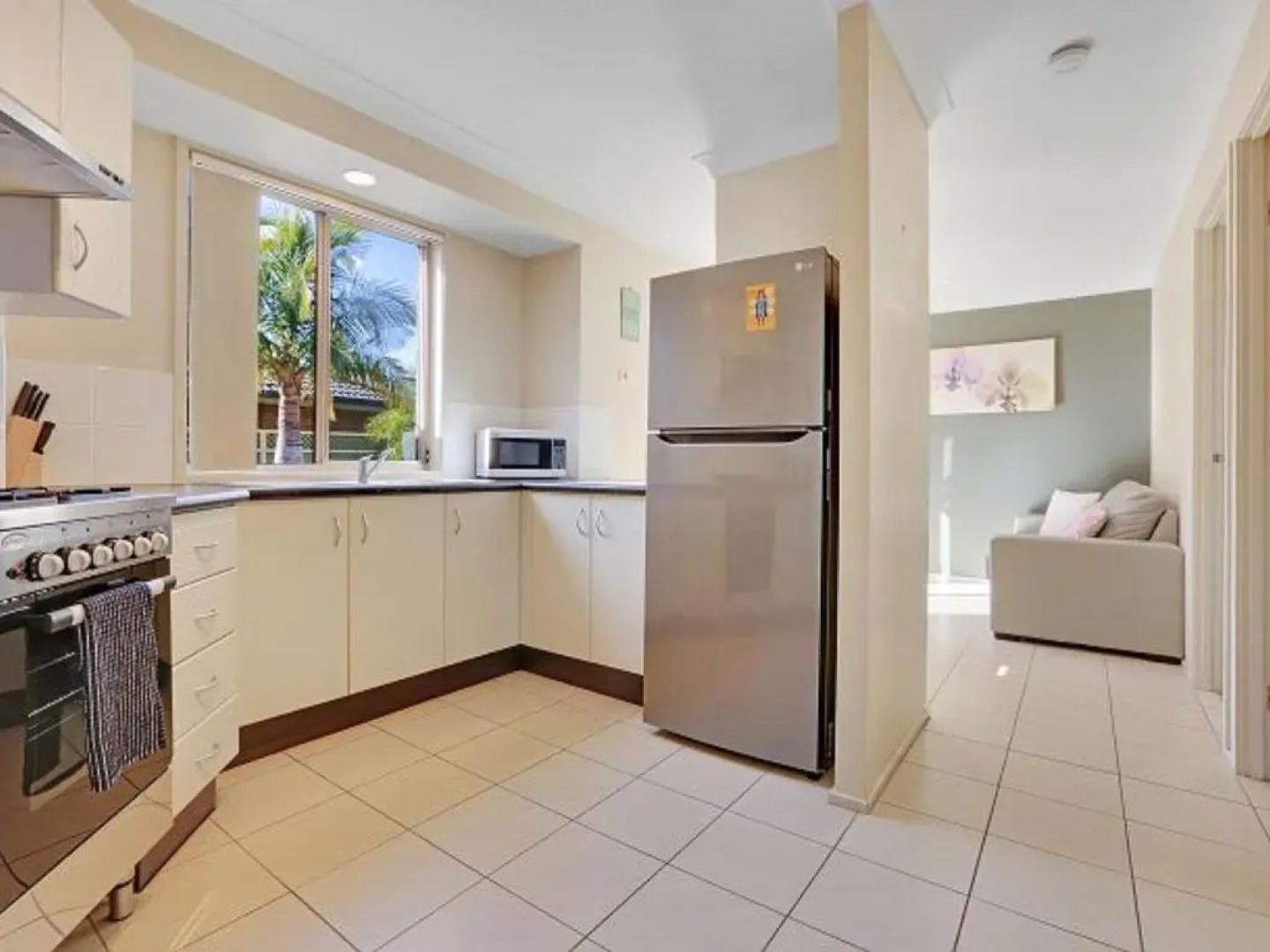 Pool Paradise in the Heart of Vincentia