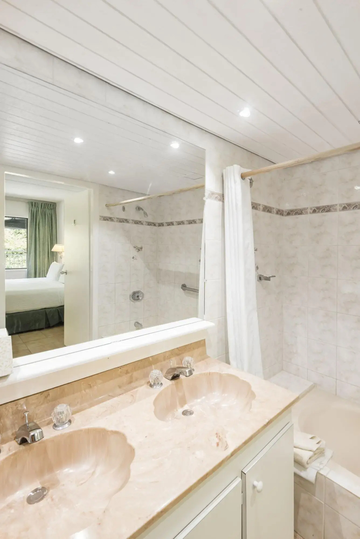 Belair Beach Hotel