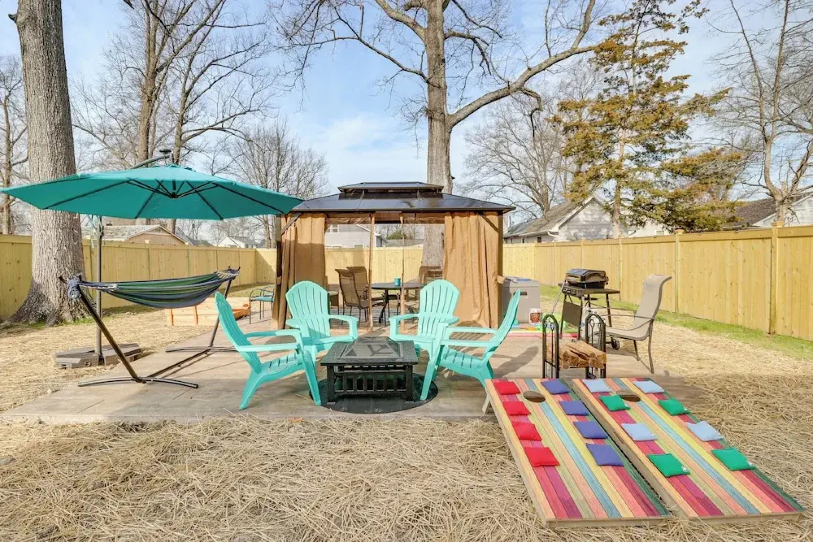 Walk to Bay: Home w/ Fenced Yard in Colonial Beach