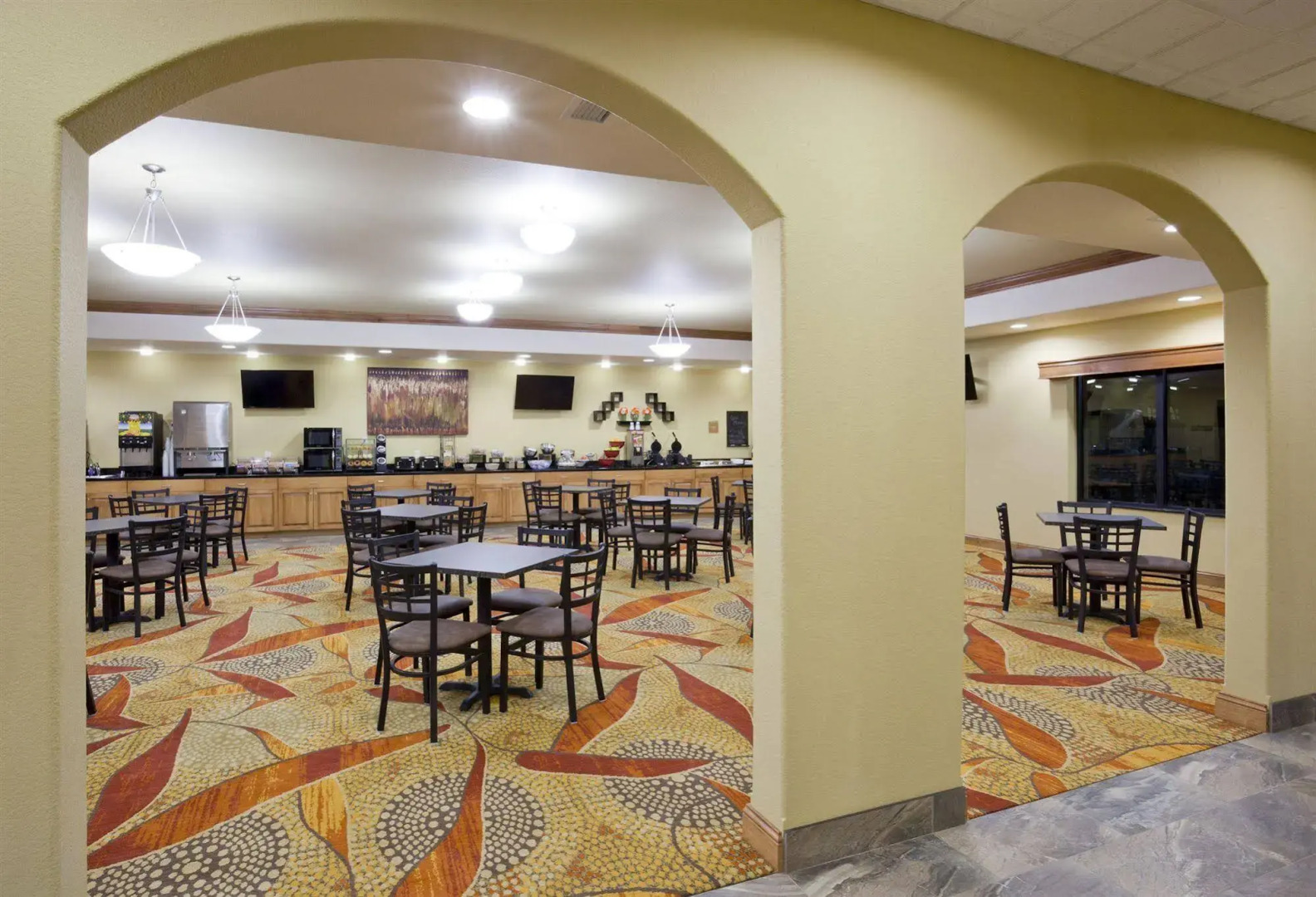 Grand Forks Lodge and Suites