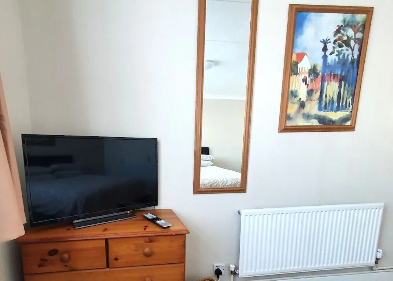 2-bed Flat With Superfast Wi-fi DW Lettings 9WW