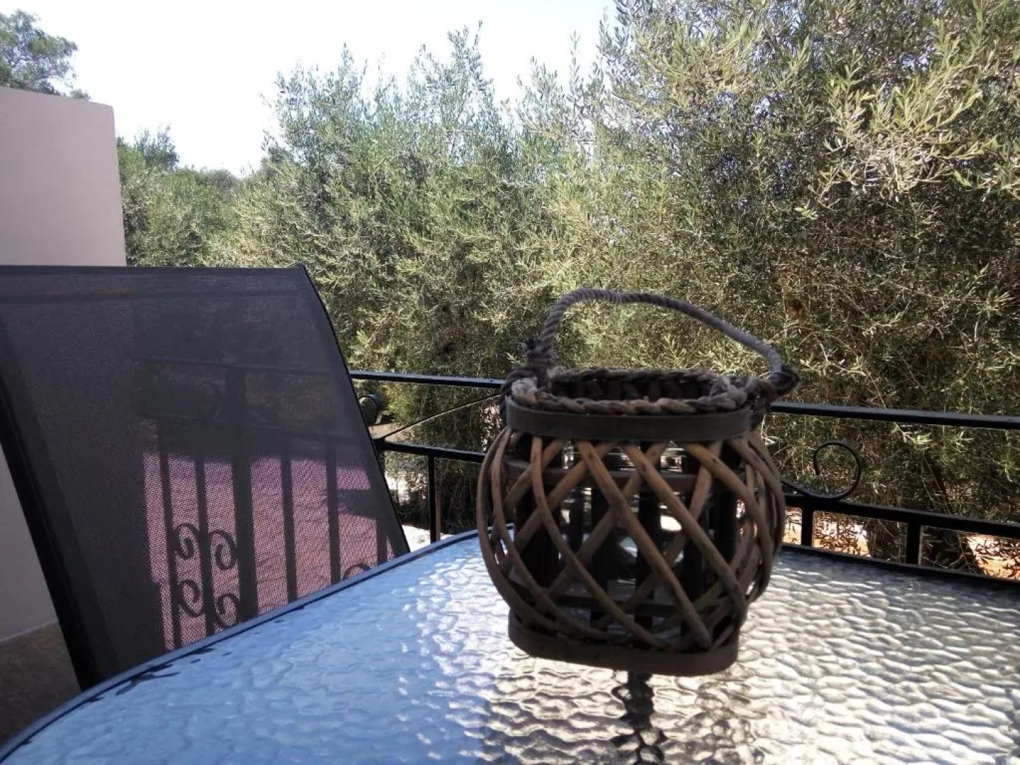 Helios & Elia family house