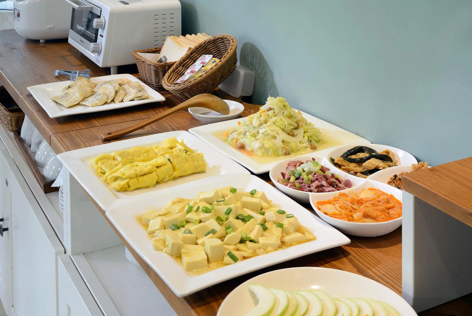 Dancing Butterfly Slide Family Inn