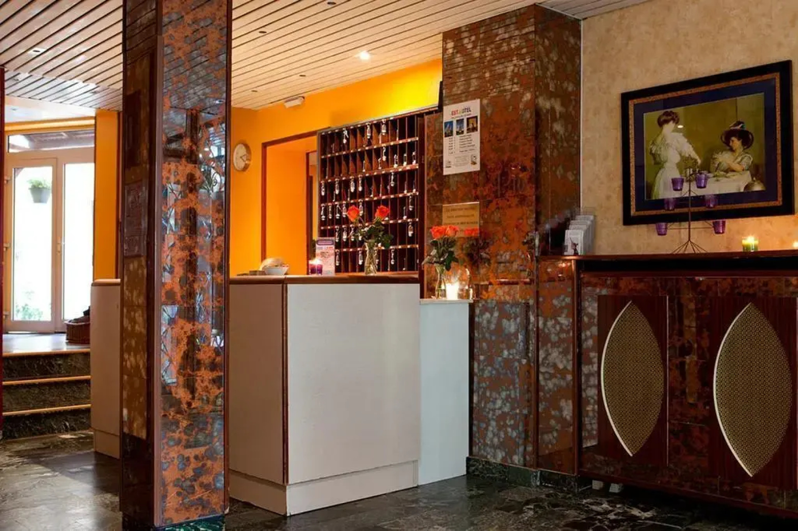 Est Hotel