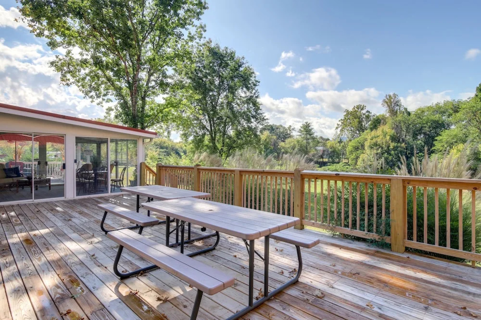 Sevierville Vacation Rental: 6 Mi to Dollywood!