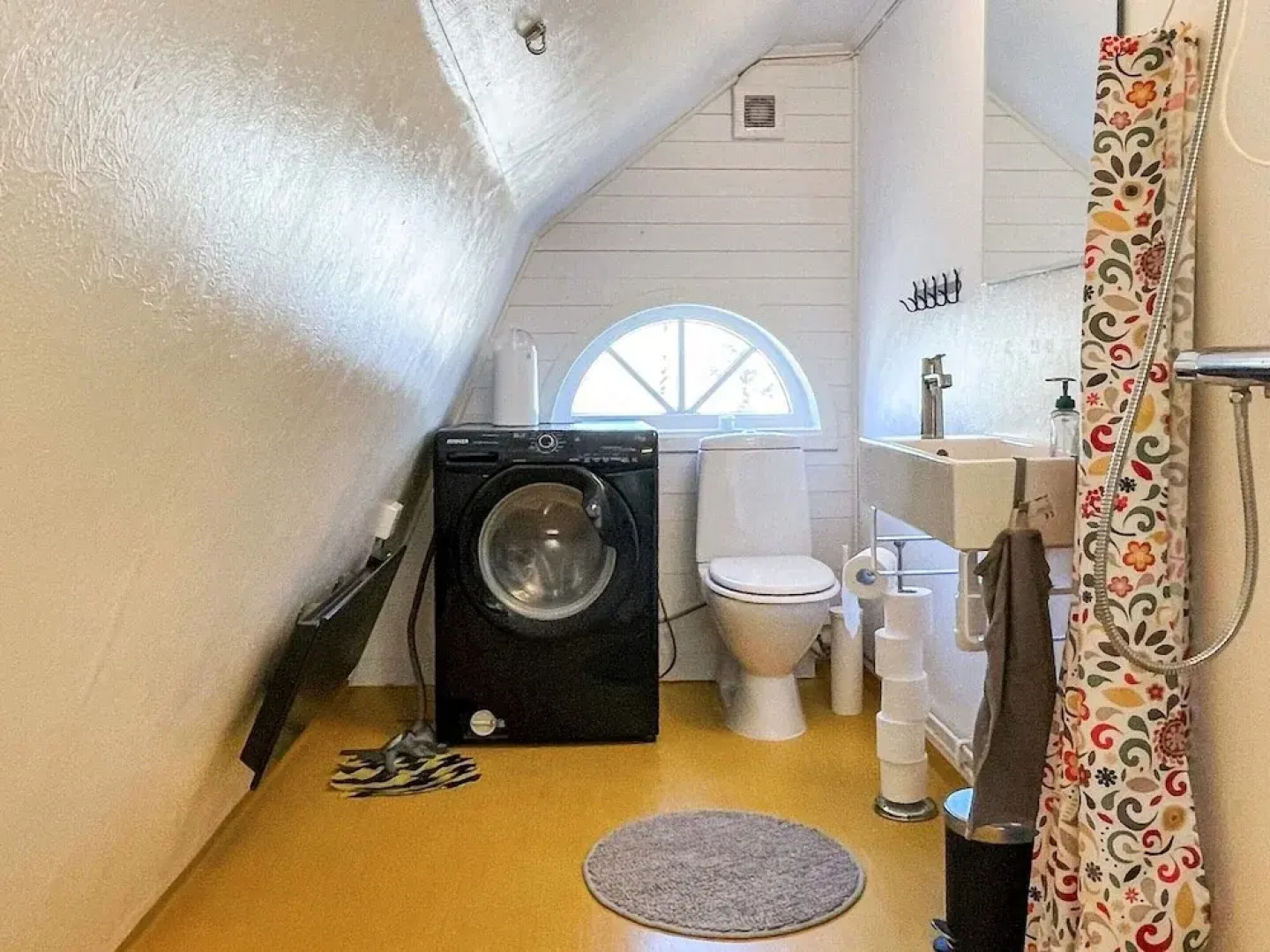 5 Person Holiday Home in Farbo