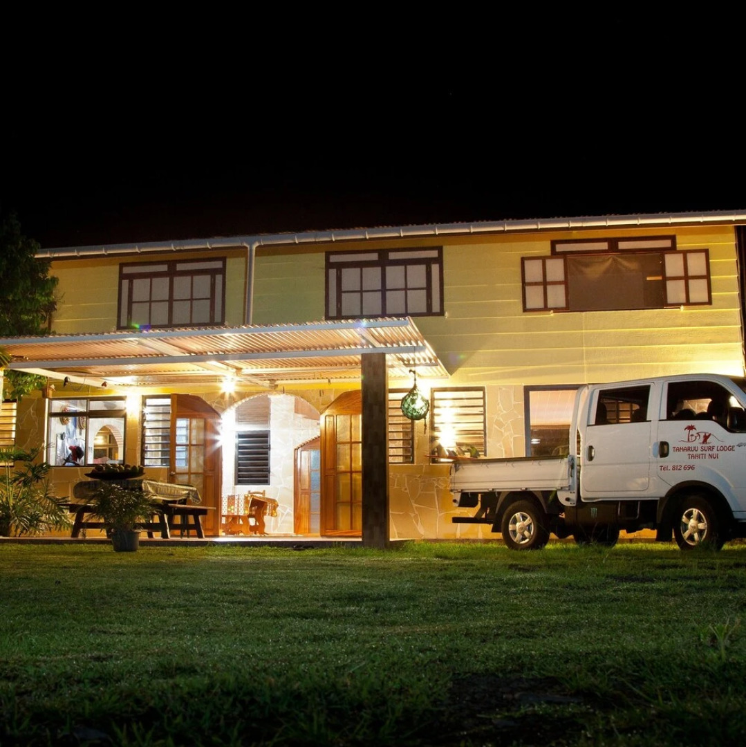 Taharuu Surf Lodge