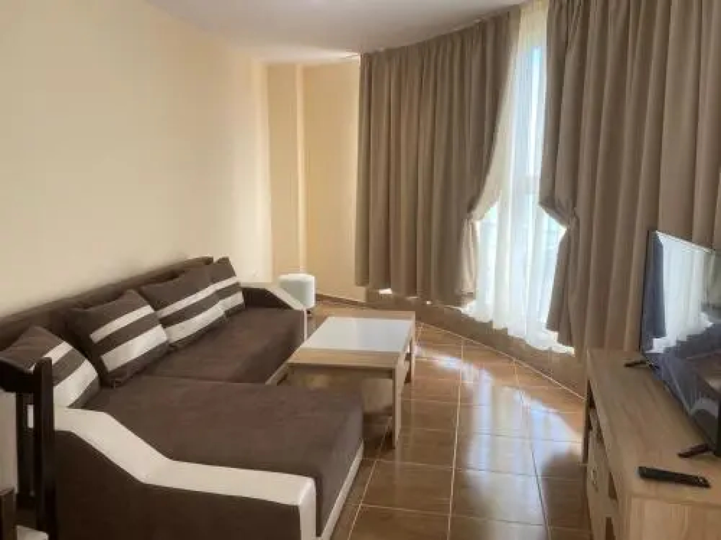 Golden Sea View Apartments 1
