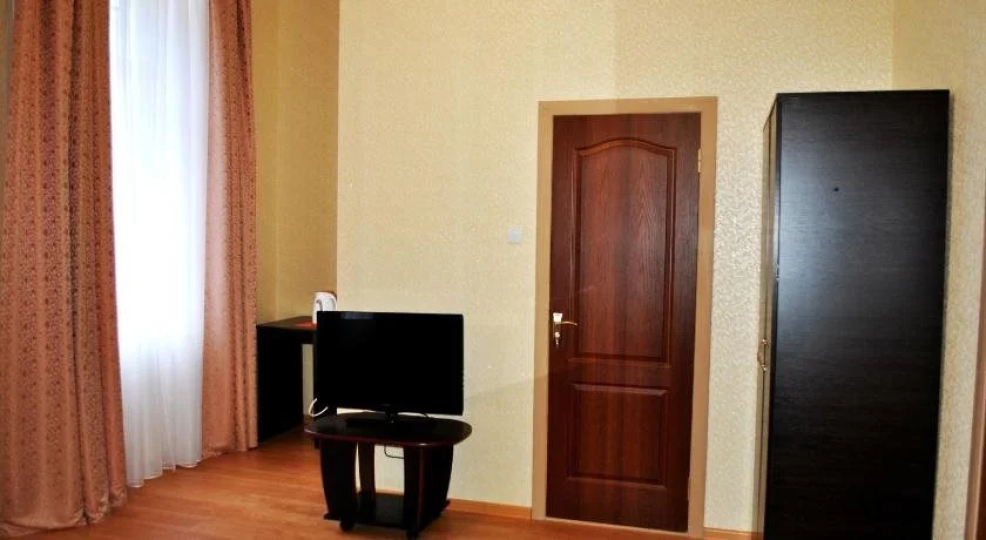 Elegia Hotel