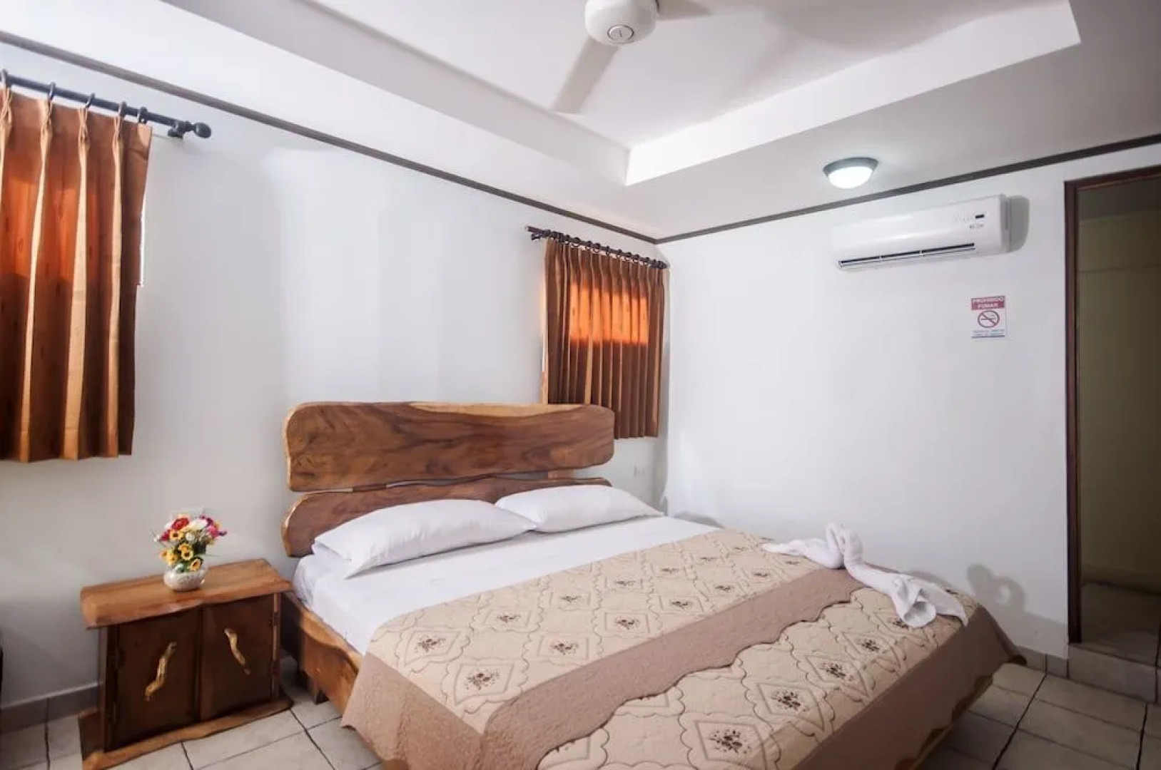 Cadillac Rock Hotel - Adults Only