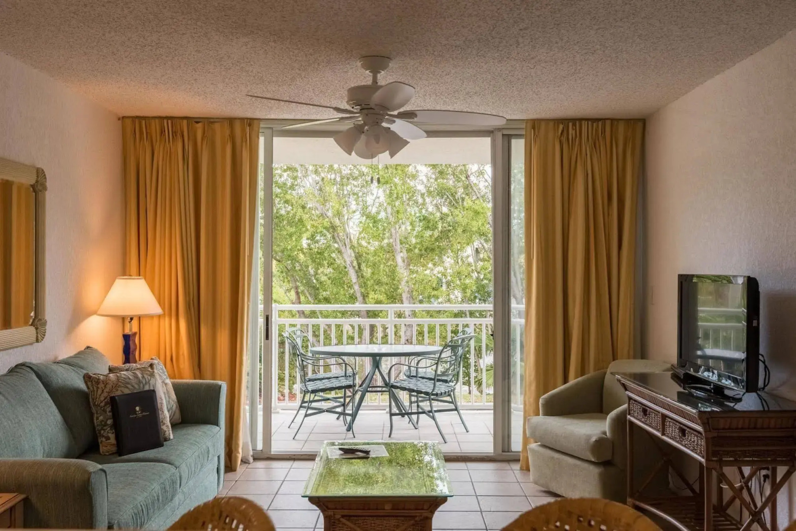 Sunrise Suites Resort