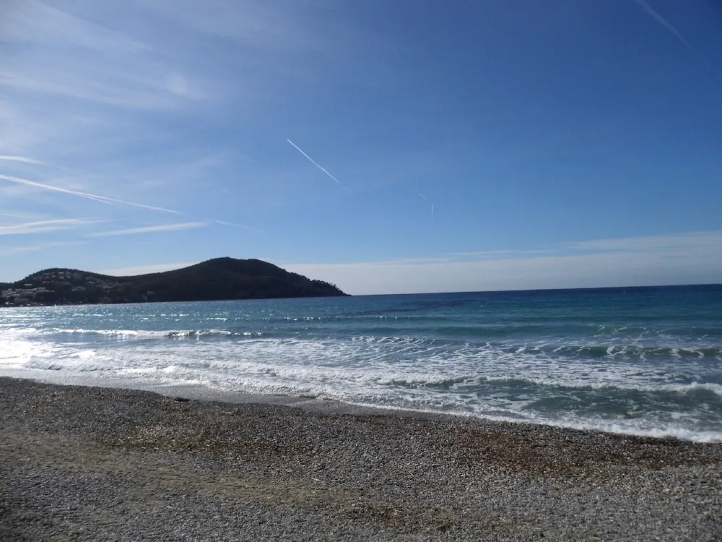 Apartment With 2 Bedrooms in Saint-cyr-sur-mer, With Pool Access, Furn