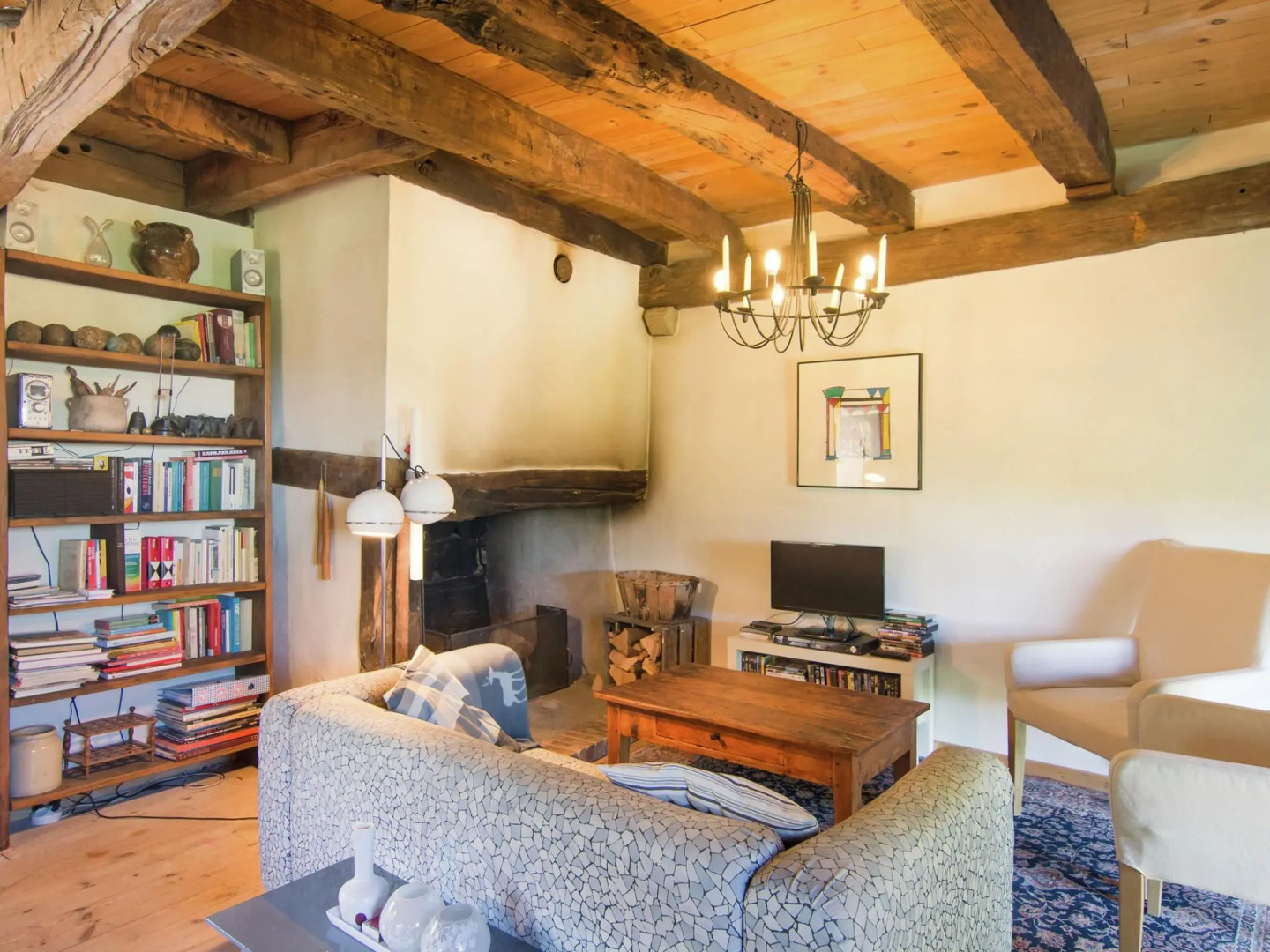 Tasteful Apartment in Juvinas With Garden Furniture