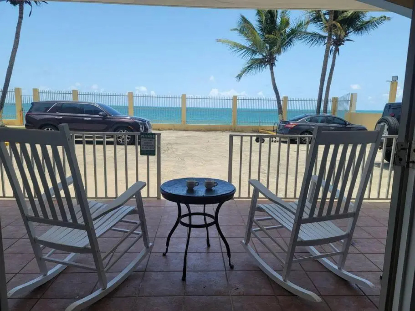 Peaceful ocean front home near Rainforest & rivers 102