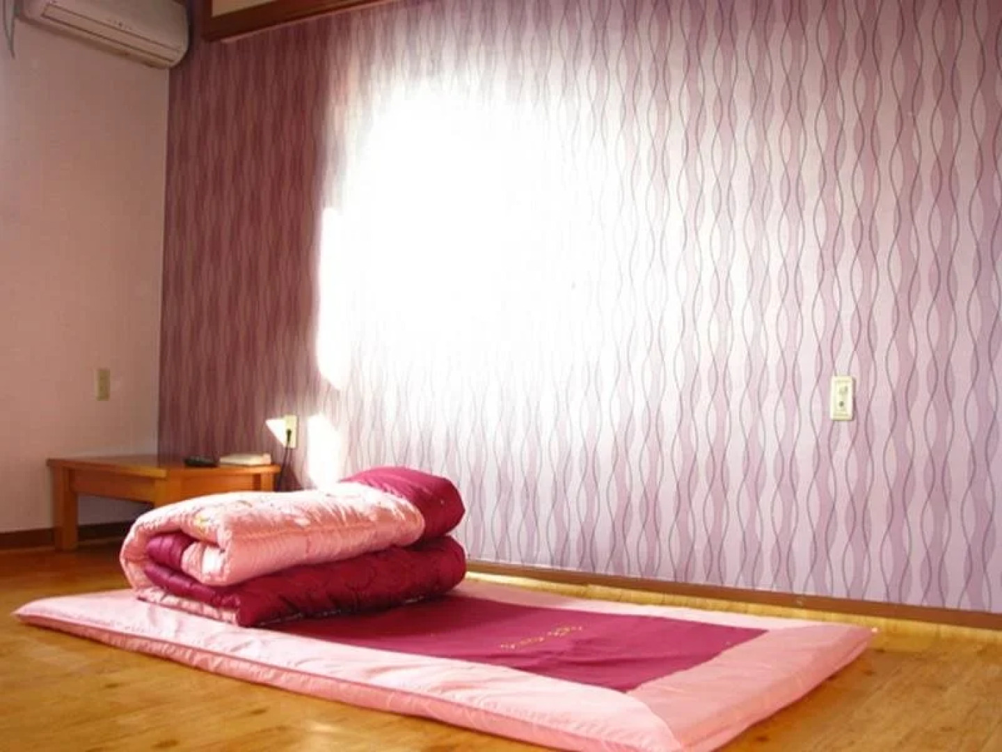 Goodstay Riviera Hotel