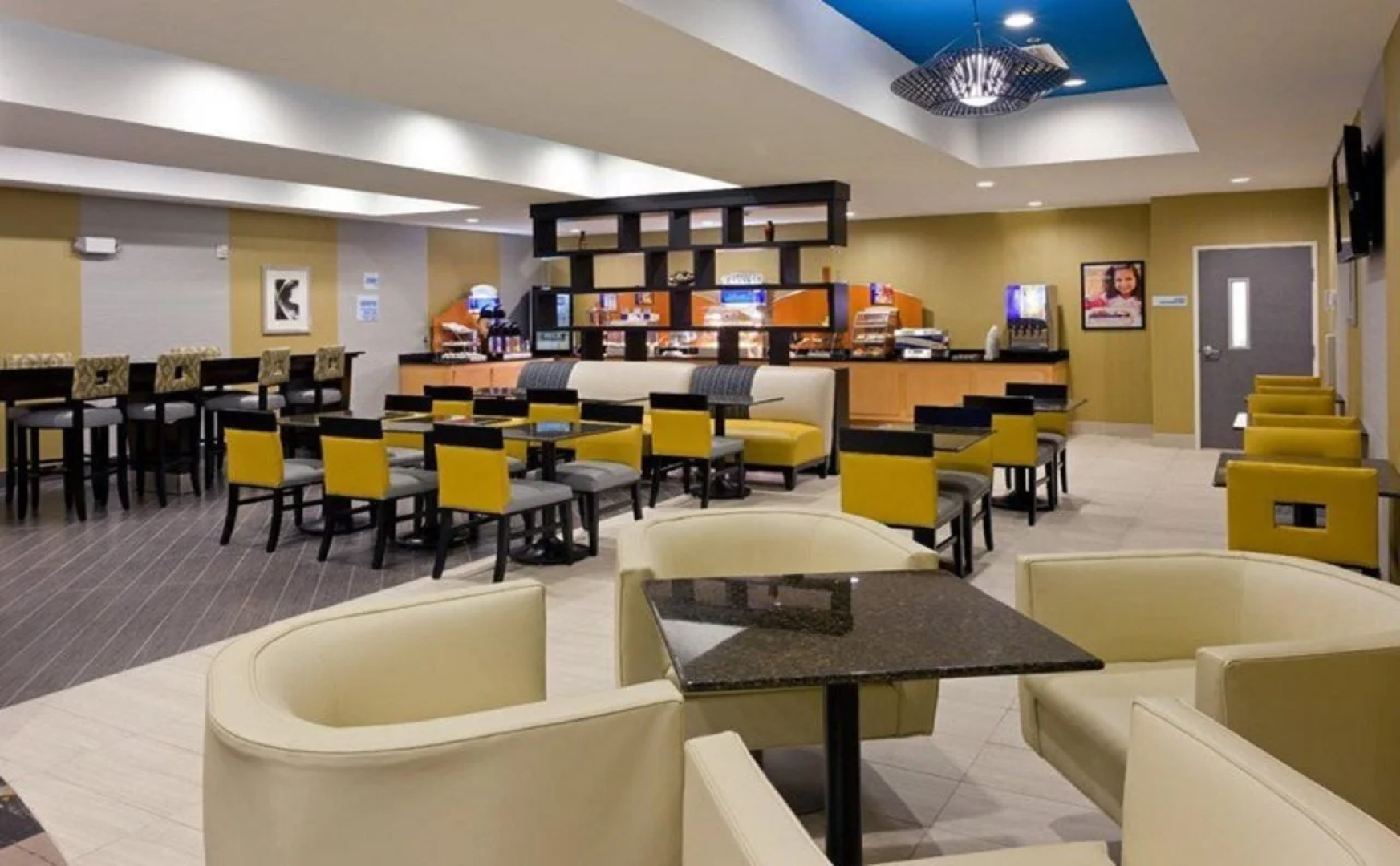 Holiday Inn Express Hotel & Suites Batavia - Darien Lake by IHG