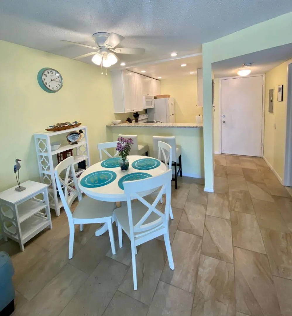 Madeira Beach 2 Bedroom, 1 Bath 230