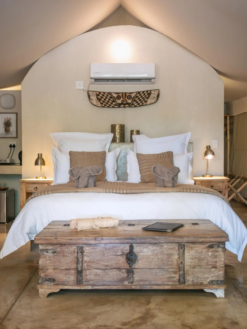 Nyati Safari Lodge