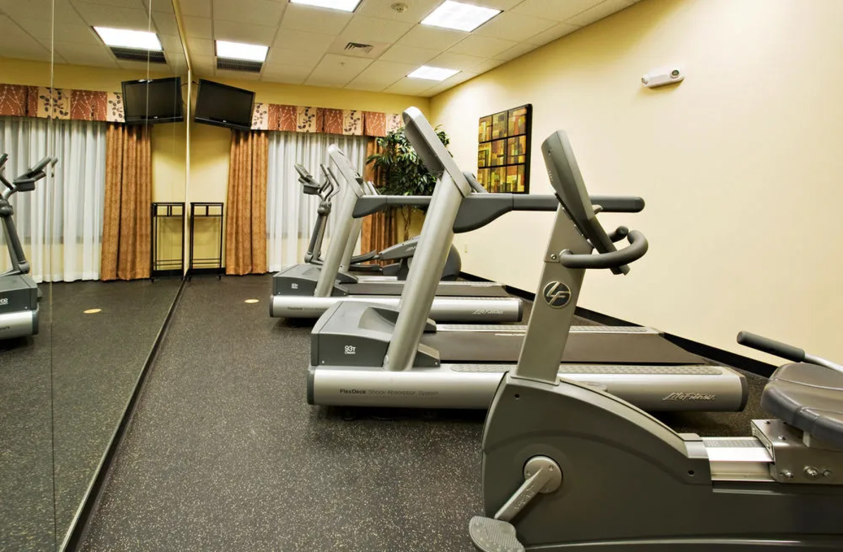 Holiday Inn Express Hotel & Suites Wichita Falls