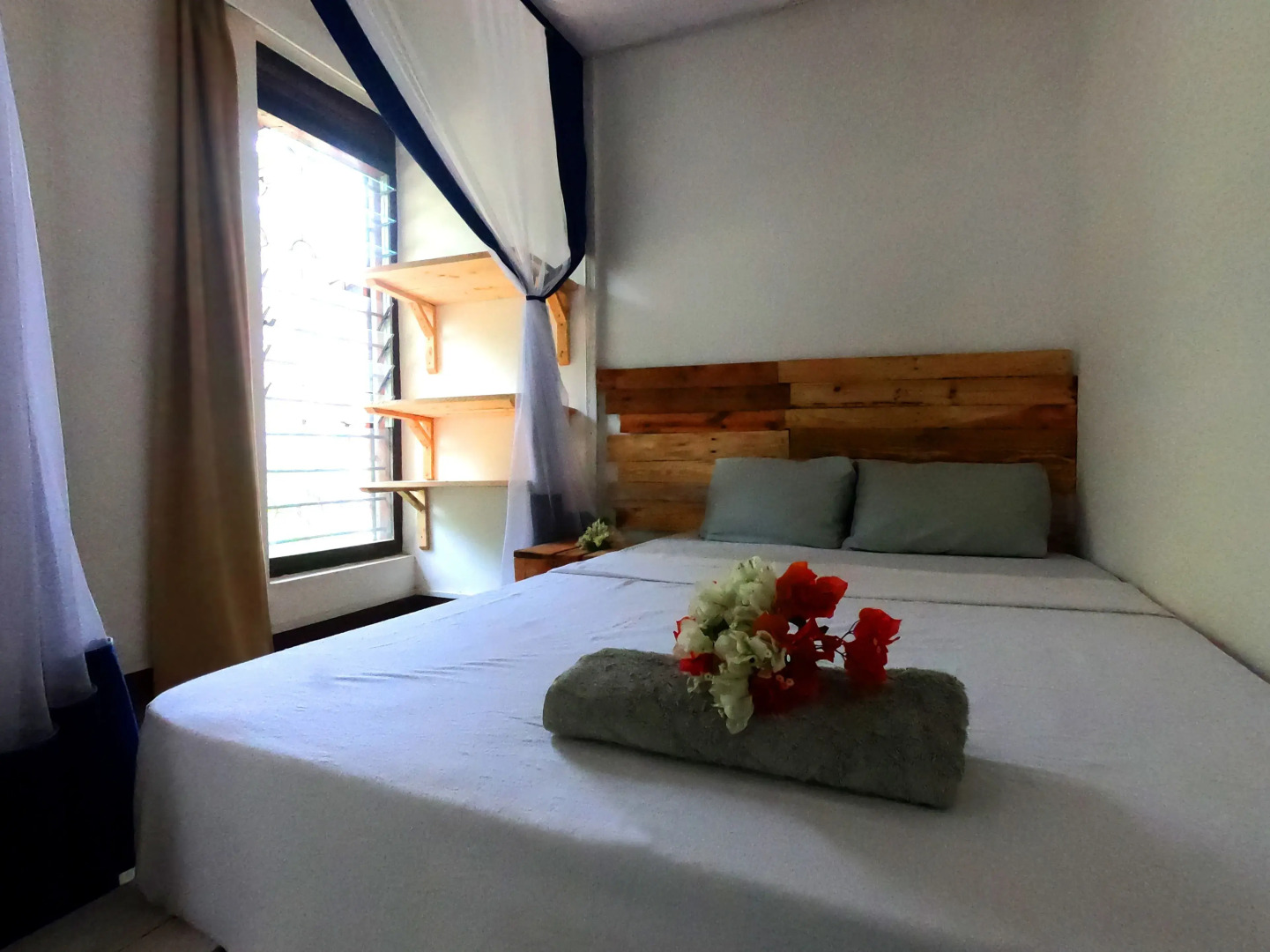 Salty's Kitesurf Village