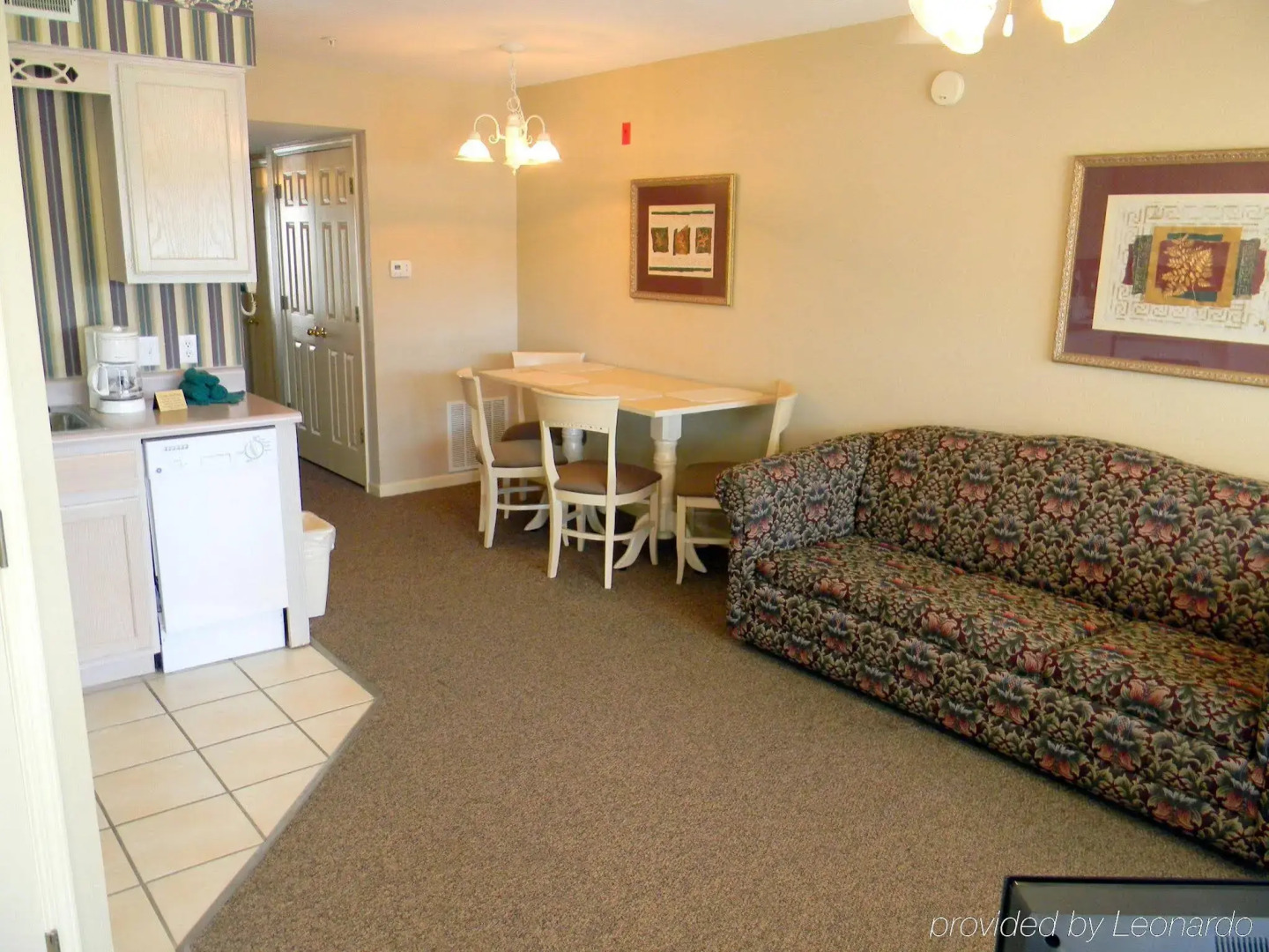 Surrey's Carriage Place Resort