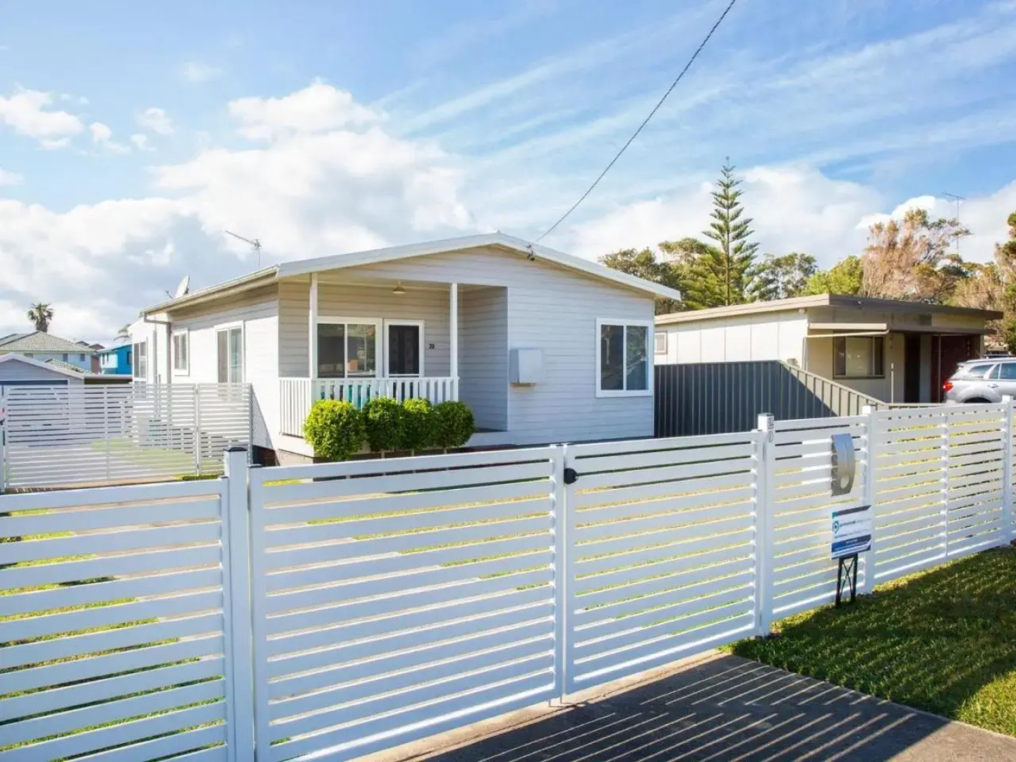 Tilly's Retreat - Pet Friendly - 3 Min Walk to Beach